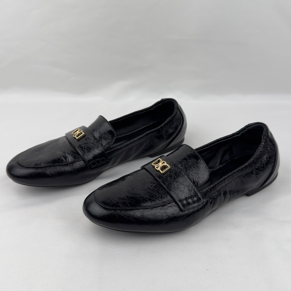 Black Leather Loafers Womens Sz 6 Slip On Comfort Gold Logo Casual
